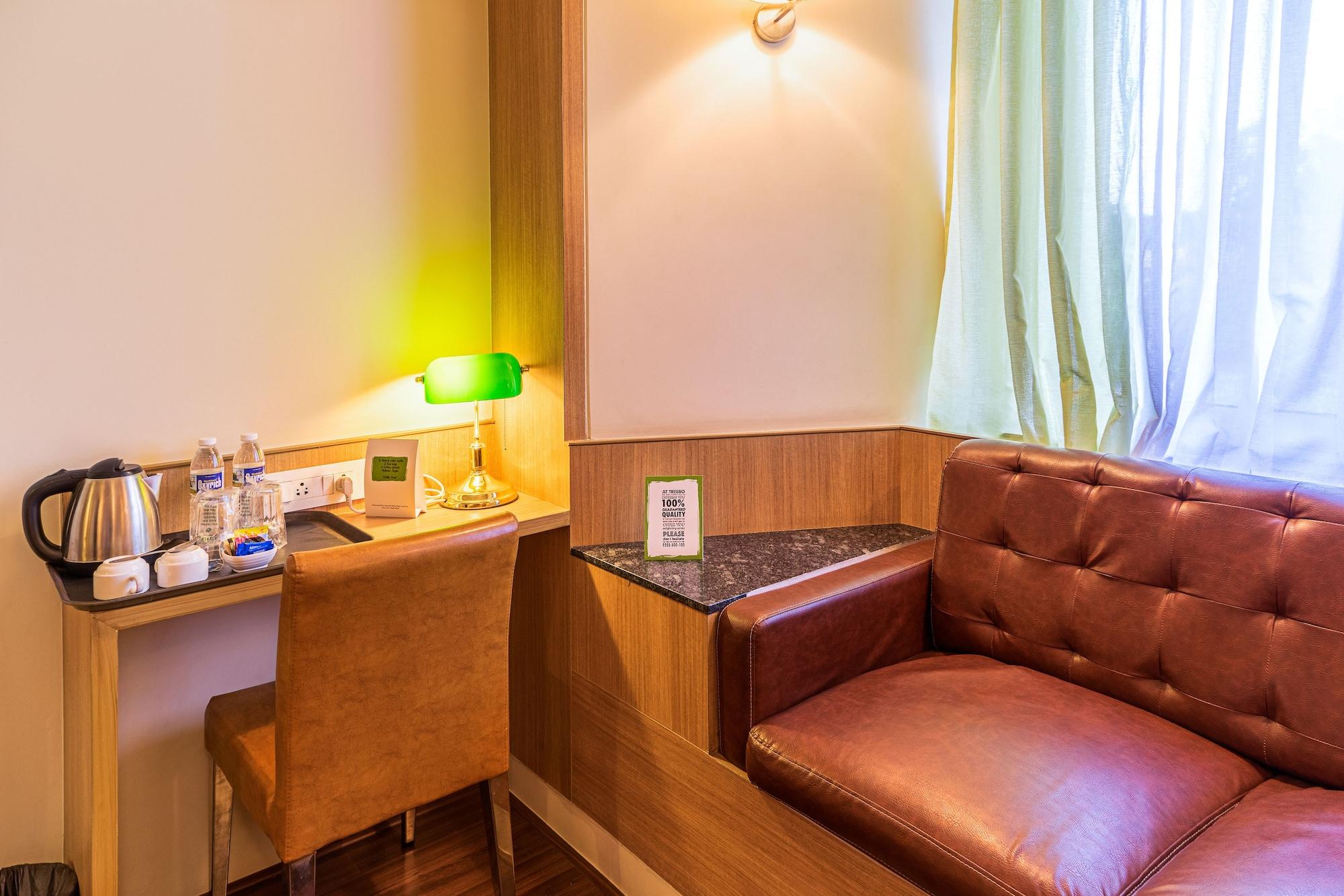 Treebo Premium Grand Emerald Pimpri-Chinchwad المظهر الخارجي الصورة