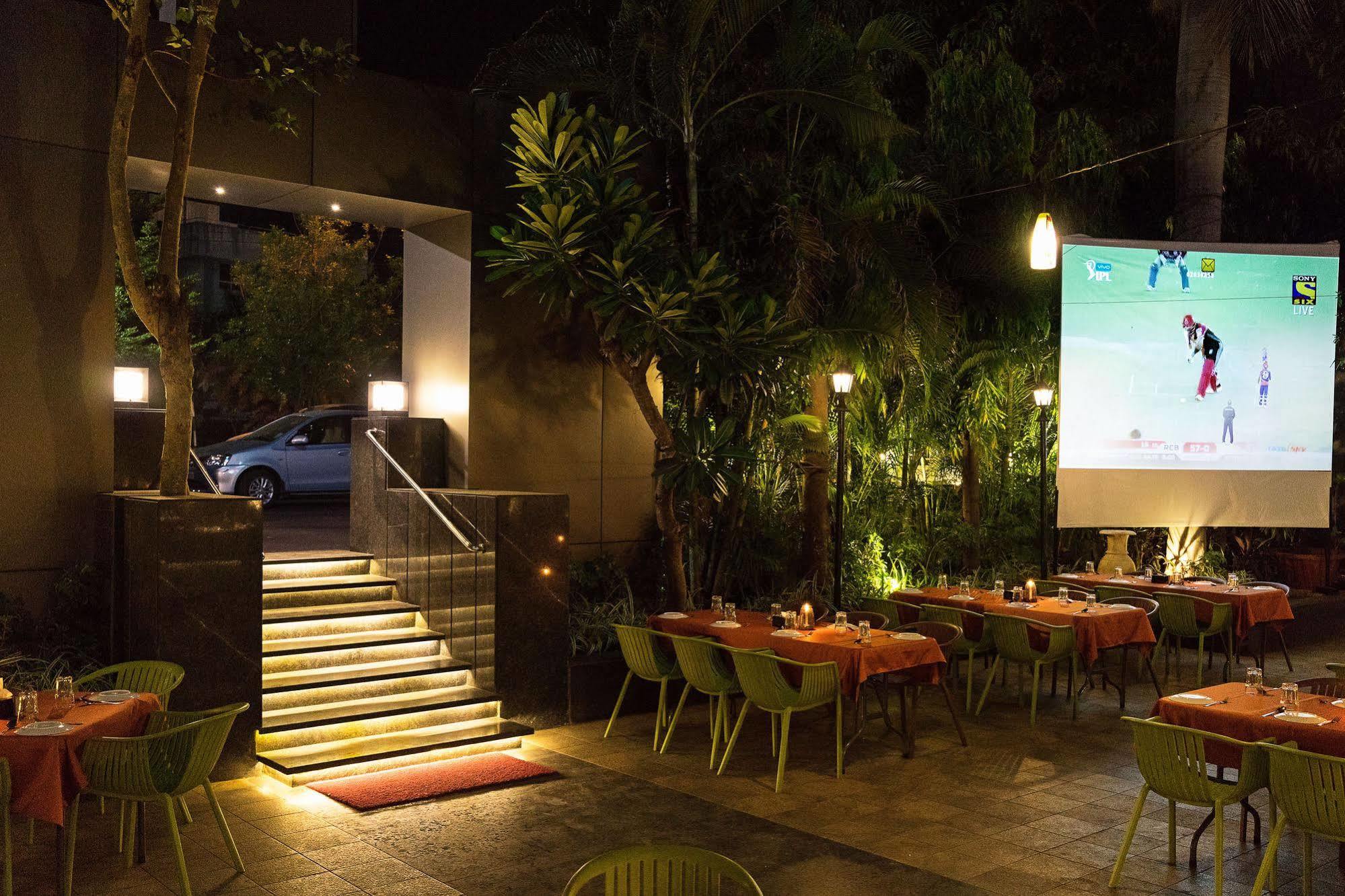 Treebo Premium Grand Emerald Pimpri-Chinchwad المظهر الخارجي الصورة