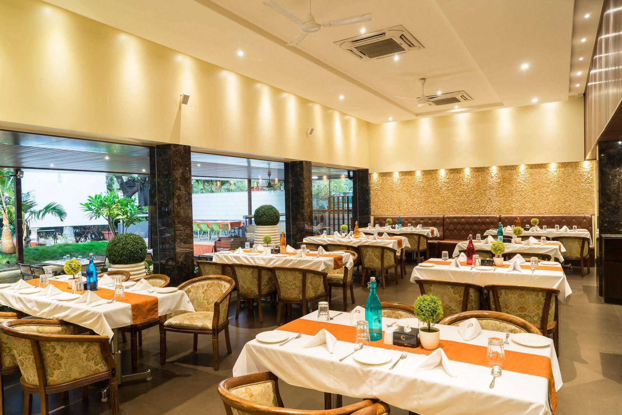 Treebo Premium Grand Emerald Pimpri-Chinchwad المظهر الخارجي الصورة