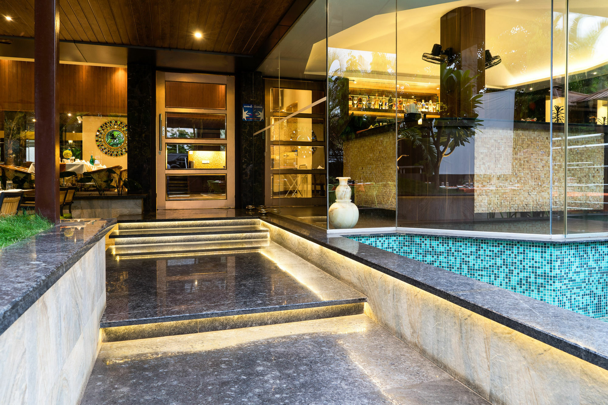 Treebo Premium Grand Emerald Pimpri-Chinchwad المظهر الخارجي الصورة